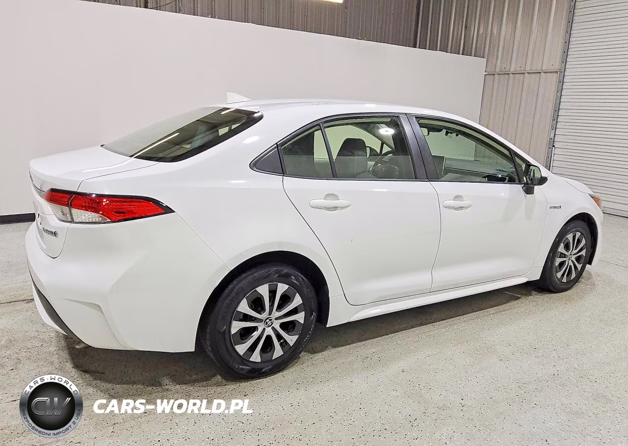 2021 Toyota Corolla Le VIN:JTDEAMDE9MJ026872 - 3