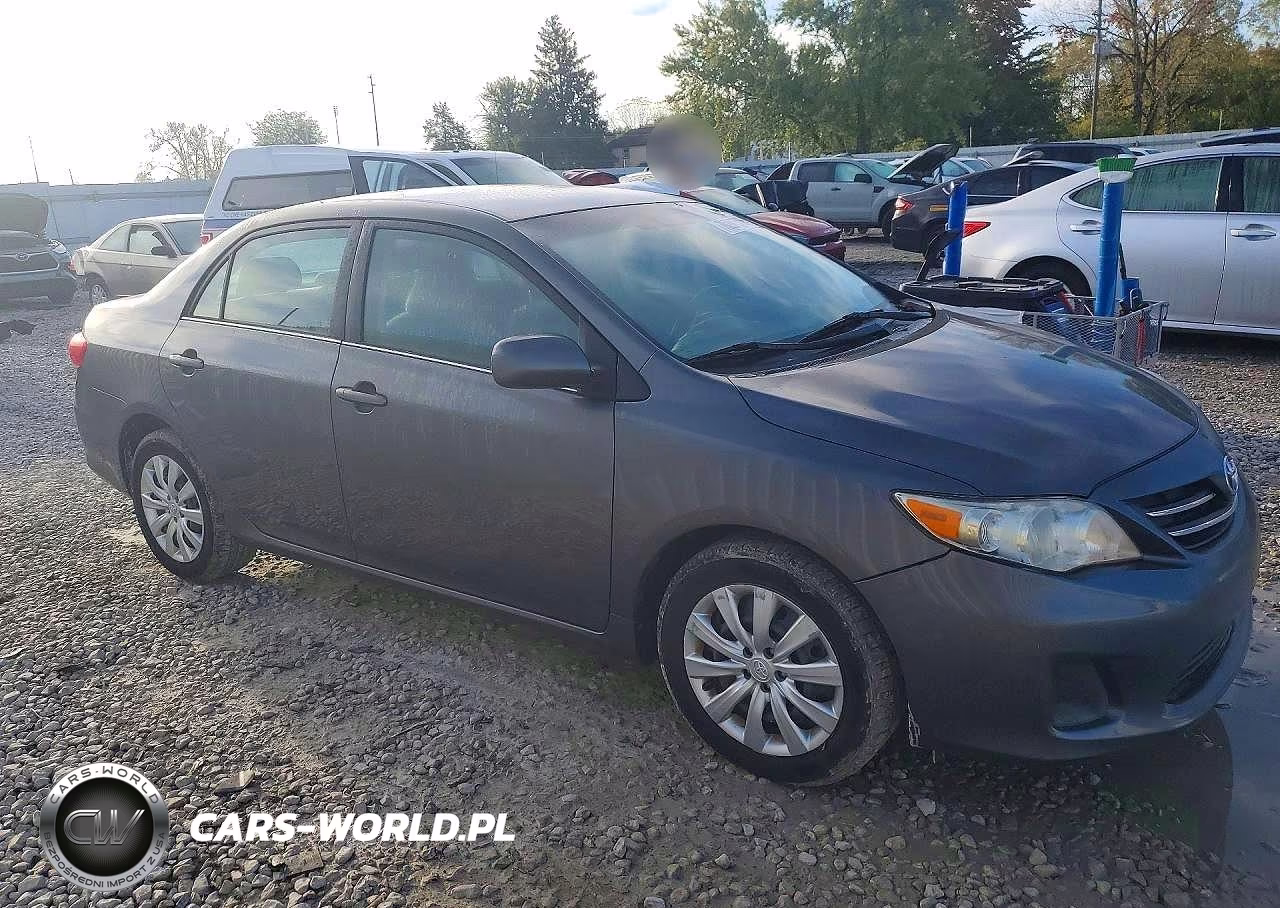 2013 Toyota Corolla Le VIN:2T1BU4EE2DC111606 - 4