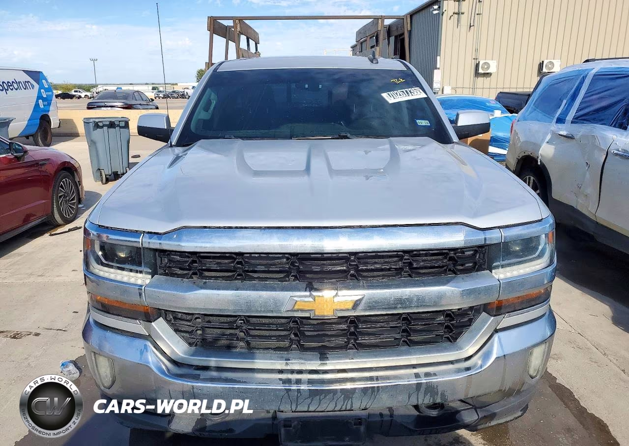 2018 Chevrolet Silverado K1500 Lt VIN:1GCVKREH9JZ252295 - 5