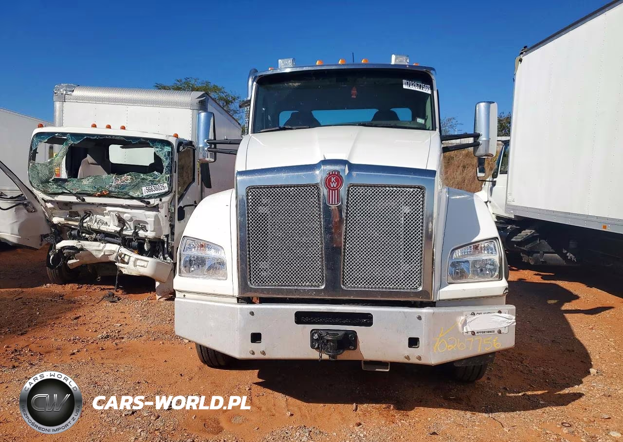 2023 Kenworth T880 Semi Truck VIN:1XKZD40XXPJ261421 - 5