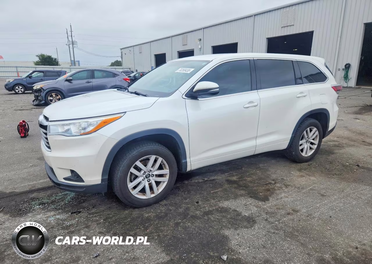 2016 Toyota Highlander Le VIN:5TDZKRFH6GS182541 - 1