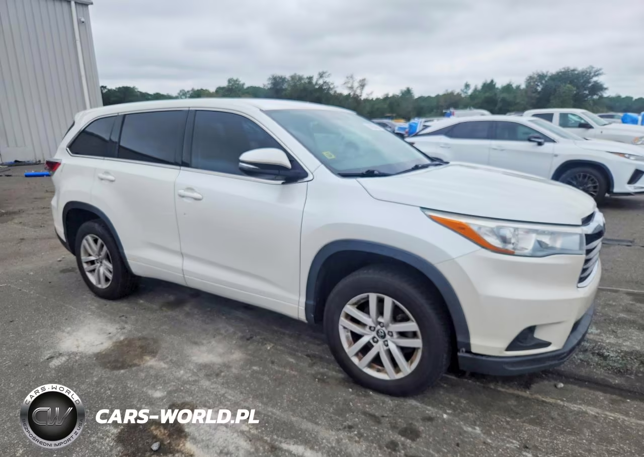 2016 Toyota Highlander Le VIN:5TDZKRFH6GS182541 - 4