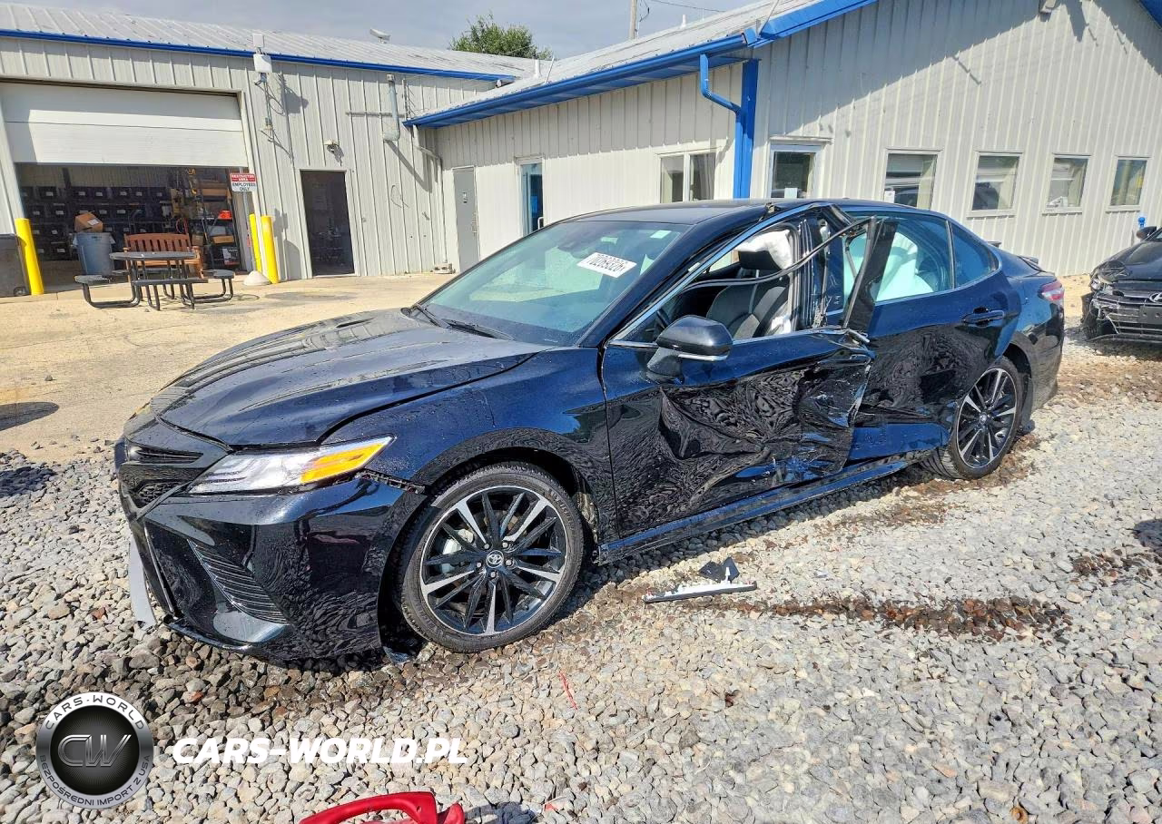2020 Toyota Camry Xse – zdjęcie 1 z 13