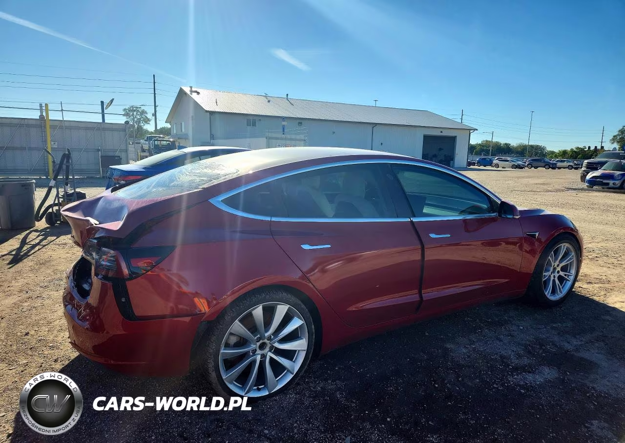 2018 Tesla Model 3 VIN:5YJ3E1EB6JF111797 - 3