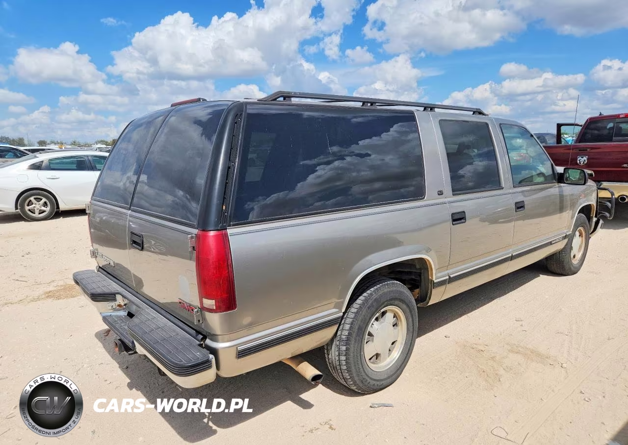 1999 GMC Suburban C1500 VIN:3GKEC16RXXG549854 - 3