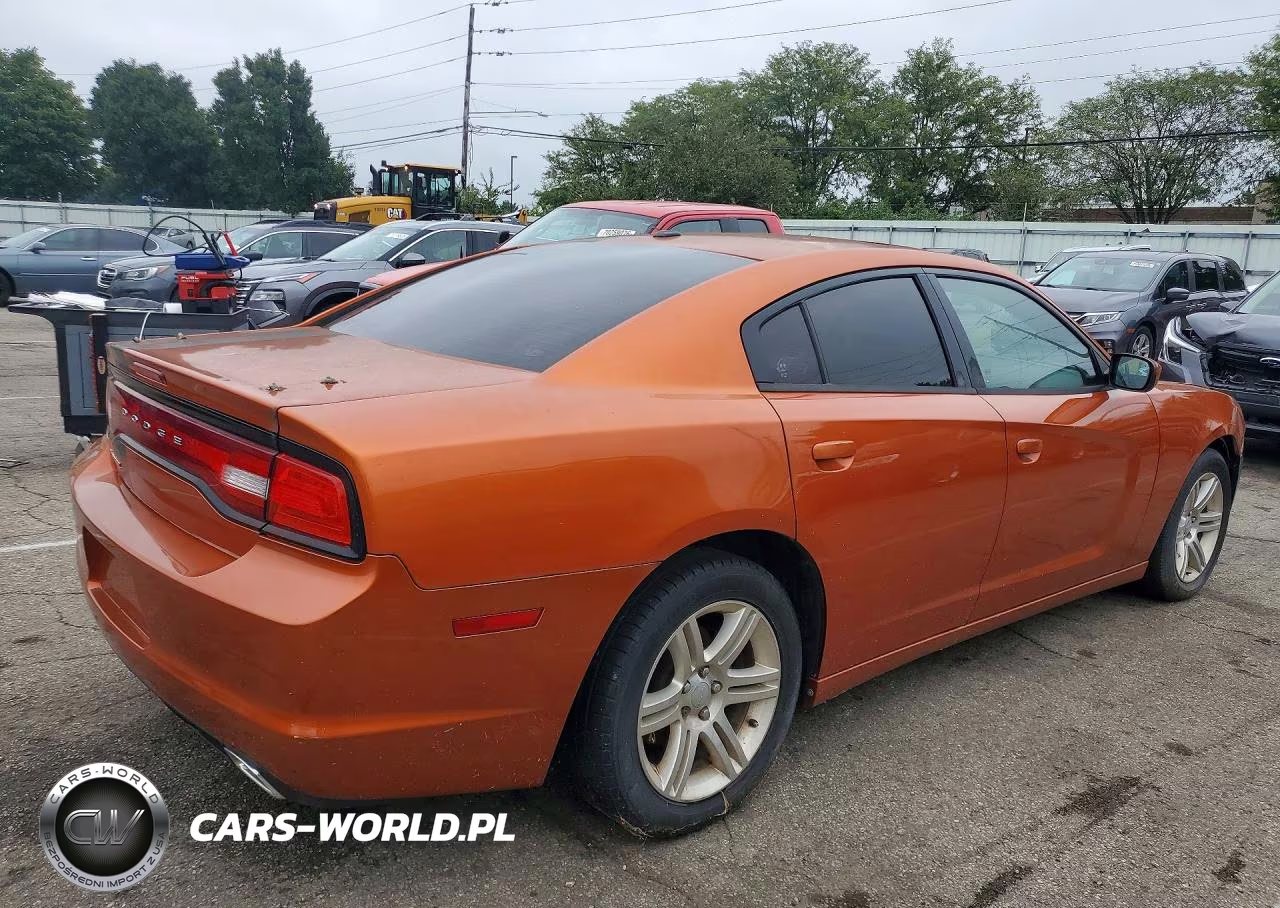 2011 Dodge Charger VIN:2B3CL3CG4BH553720 - 3