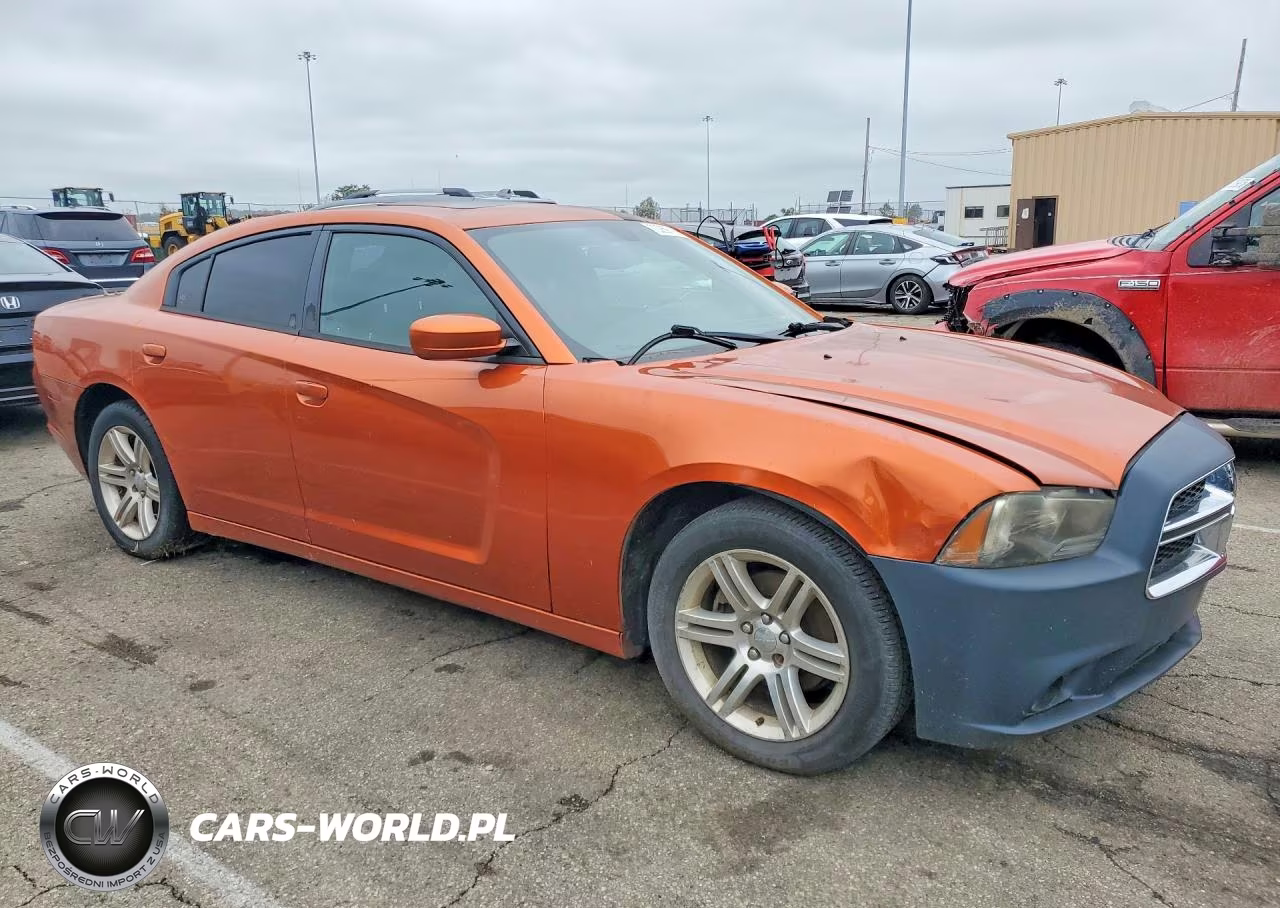 2011 Dodge Charger VIN:2B3CL3CG4BH553720 - 4