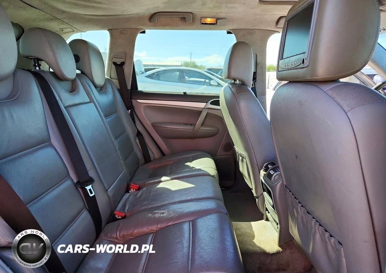 2006 Porsche Cayenne Turbo-Turbo S VIN:WP1AC29P56LA92042 - 11