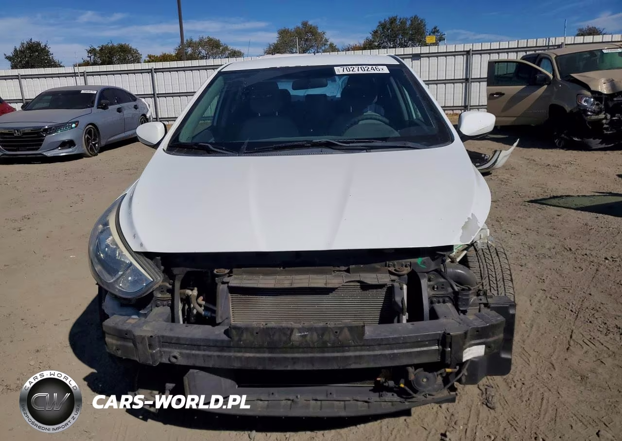 2015 Hyundai Accent Gls VIN:KMHCT4AE3FU834573 - 5