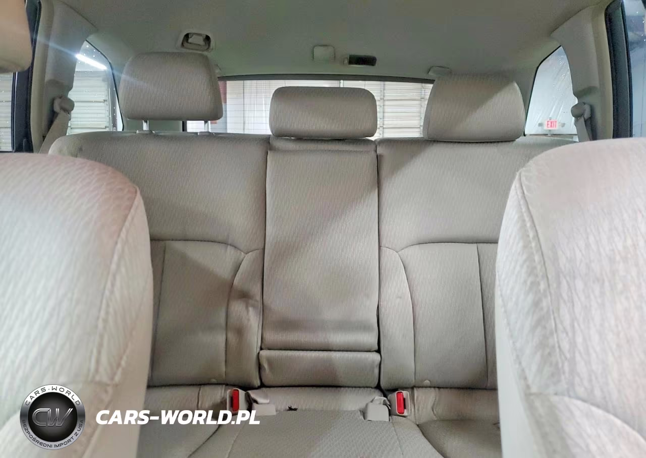 2010 Subaru Outback 2.5I Premium VIN:4S4BRBCC7A3320802 - 10