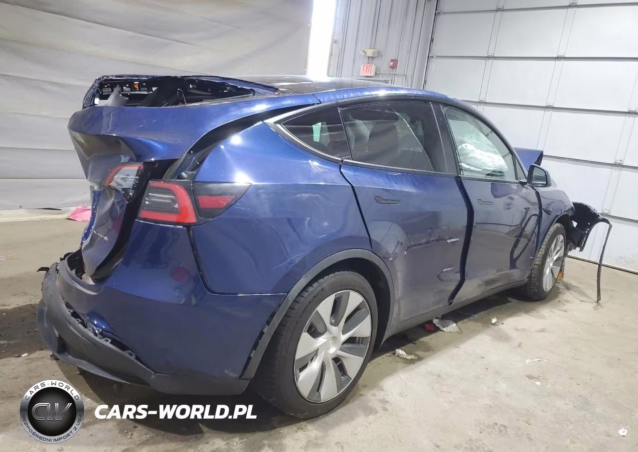 2021 Tesla Model Y VIN:5YJYGDEE8MF069035 - 3