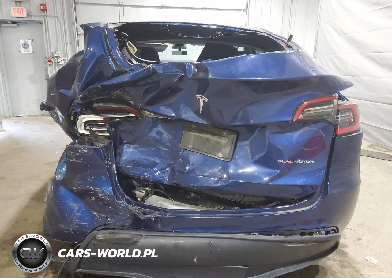 2021 Tesla Model Y VIN:5YJYGDEE8MF069035 - 6