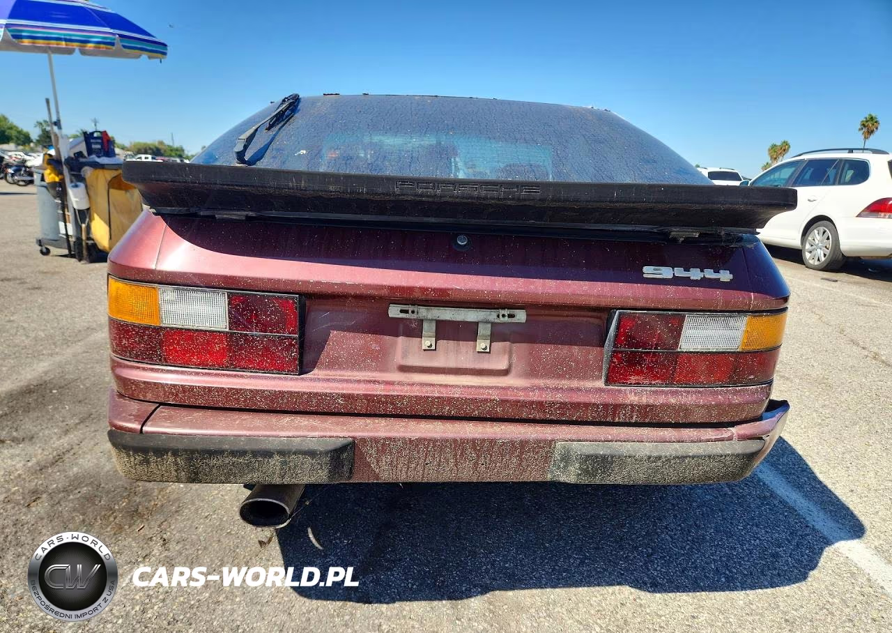 1984 Porsche 944 VIN:WP0AA0942EN451643 - 6