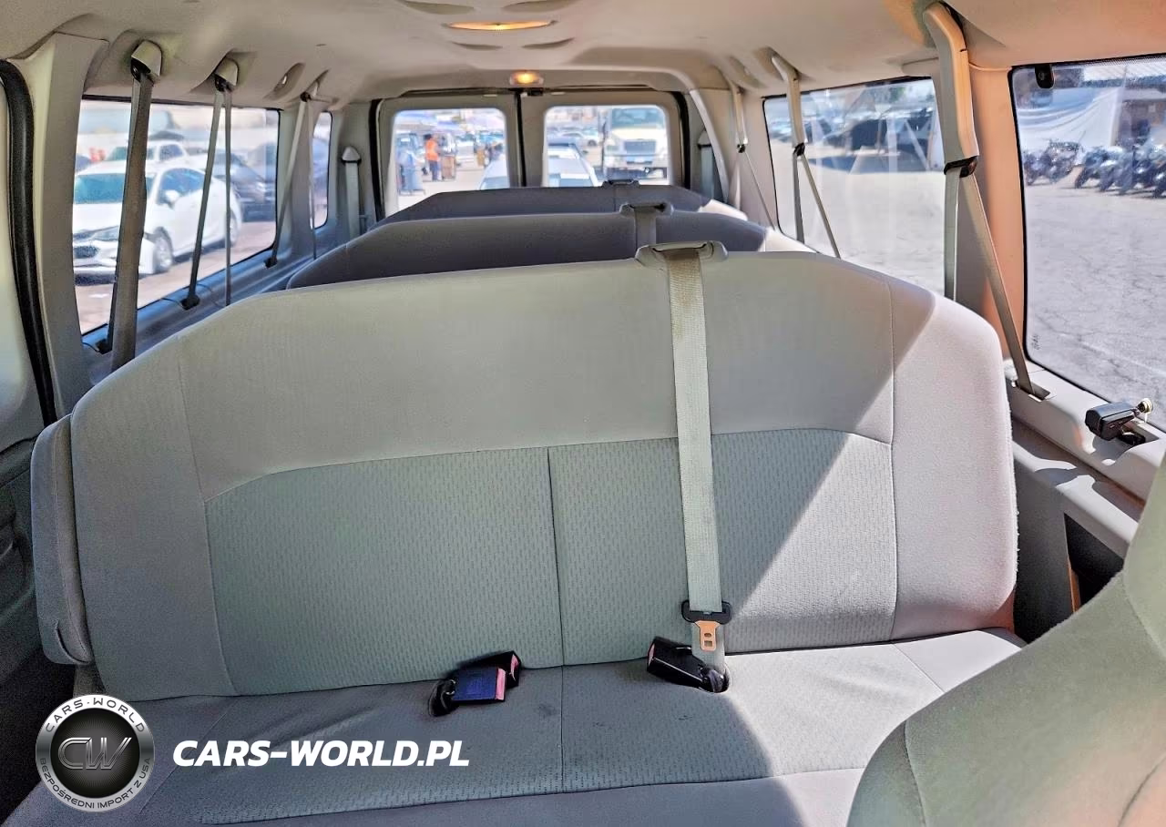 2012 Ford Econoline E350 Super Duty Wagon VIN:1FBSS3BL1CDB20435 - 10