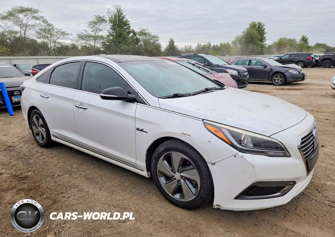 2016 Hyundai Sonata Hybrid Limited VIN:KMHE34L13GA016914 - 4