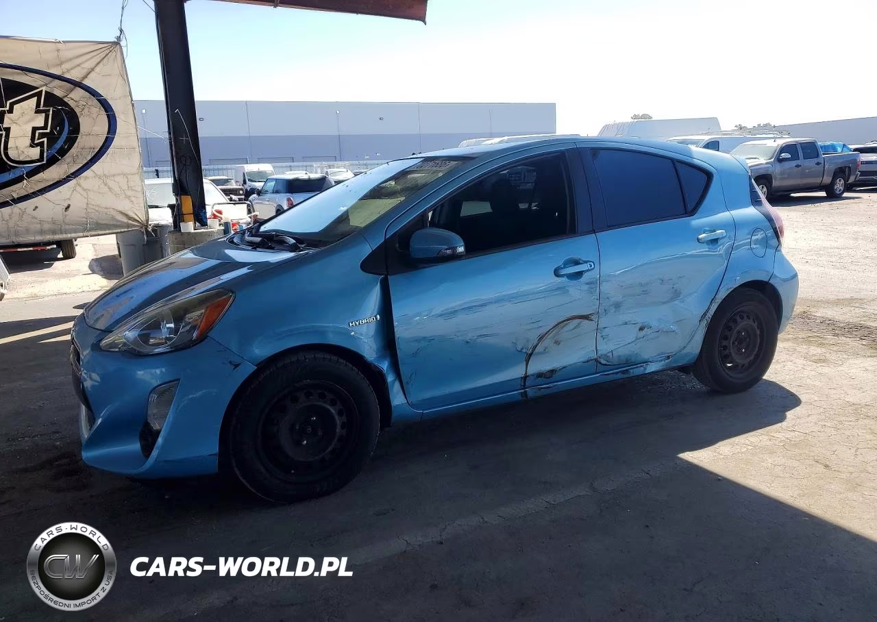 2015 Toyota Prius C Two