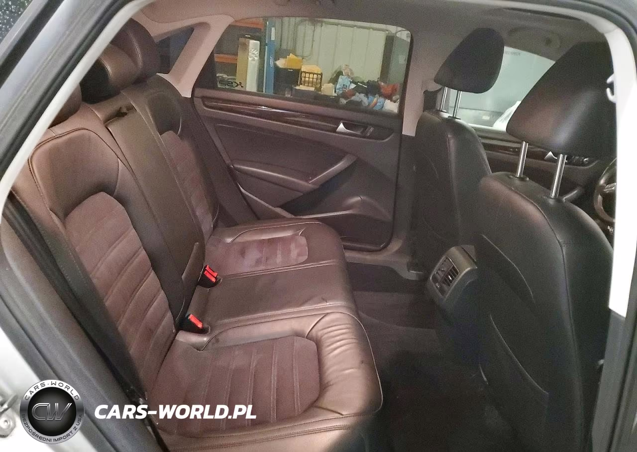 2014 Volkswagen Passat Sel VIN:1VWCN7A3XEC107964 - 10