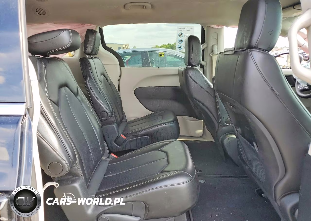 2024 Chrysler Pacifica Touring L VIN:2C4RC1BGXRR128344 - 10