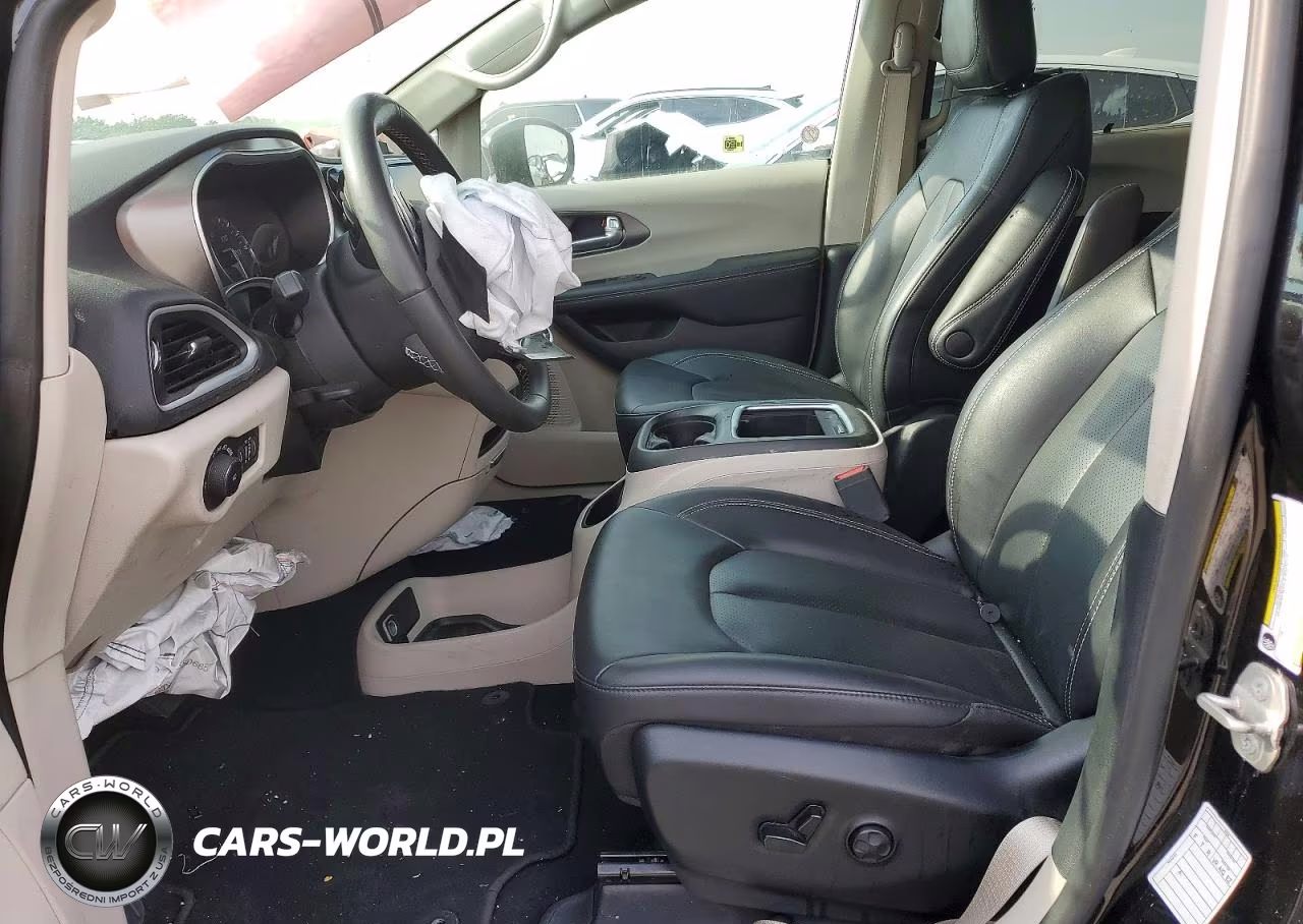 2024 Chrysler Pacifica Touring L VIN:2C4RC1BGXRR128344 - 7