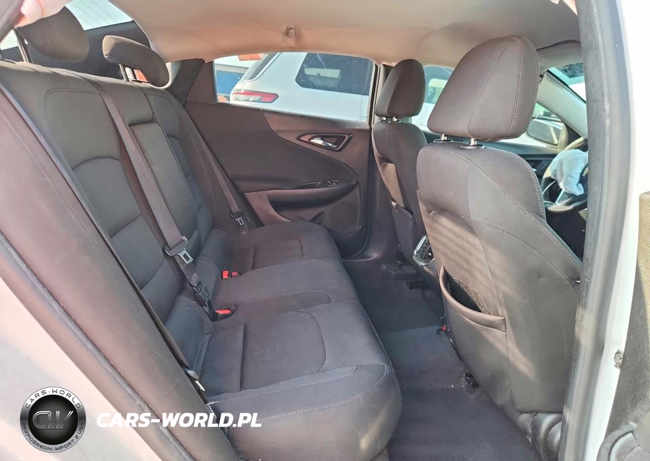 2018 Chevrolet Malibu Lt VIN:1G1ZD5ST2JF277725 - 10
