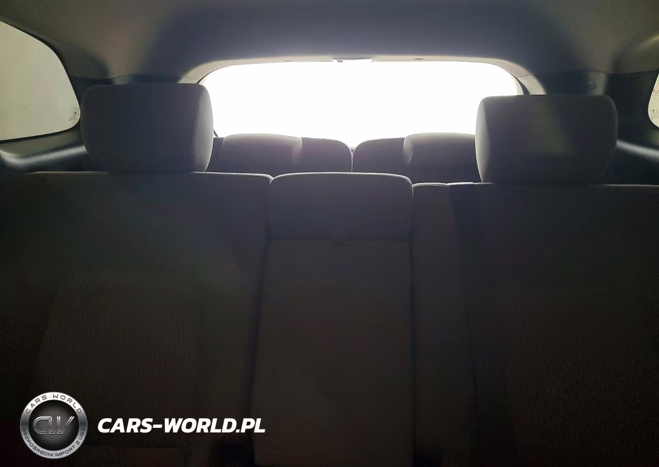 2018 Hyundai Santa Fe Se VIN:KM8SM4HF2JU276652 - 10