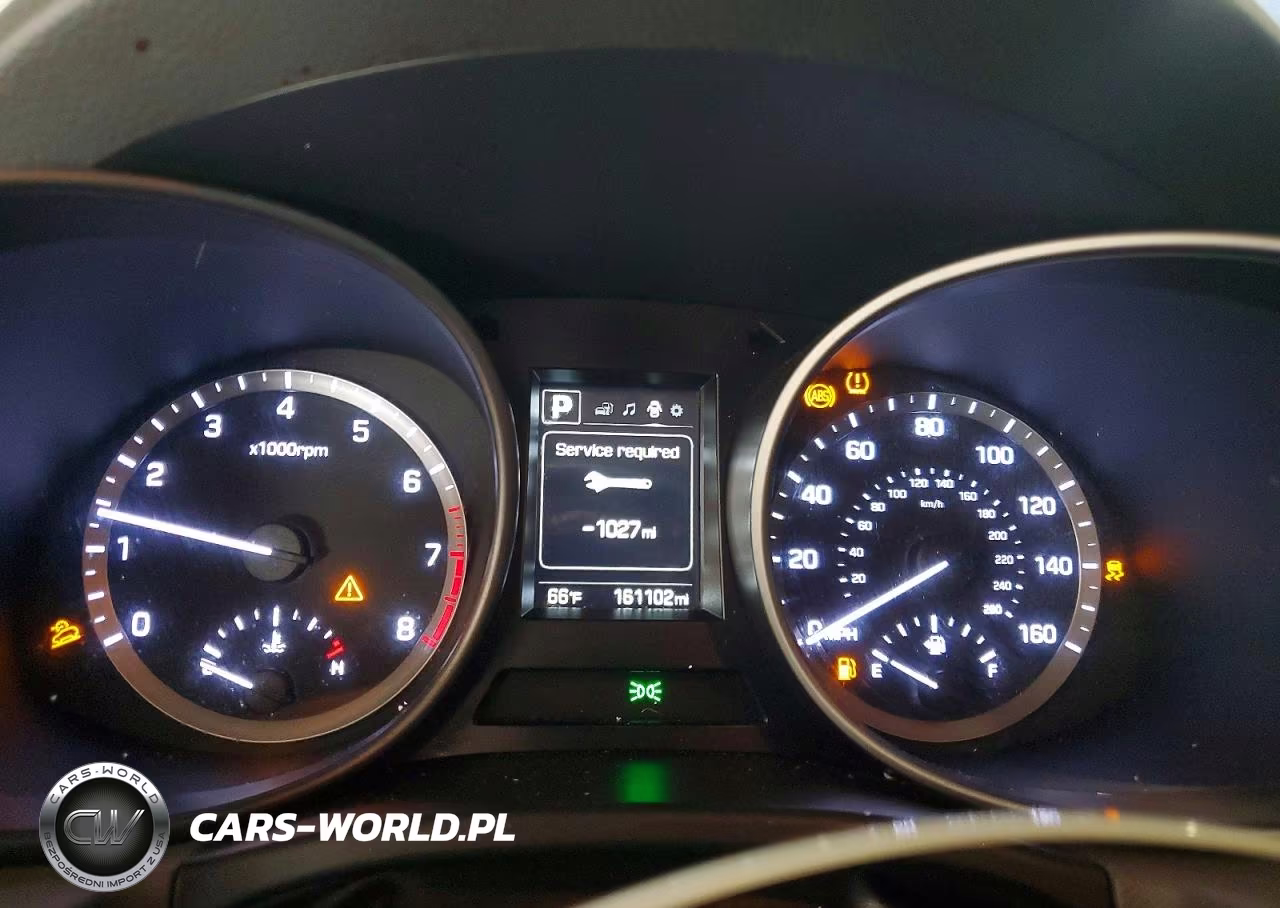 2018 Hyundai Santa Fe Se VIN:KM8SM4HF2JU276652 - 9