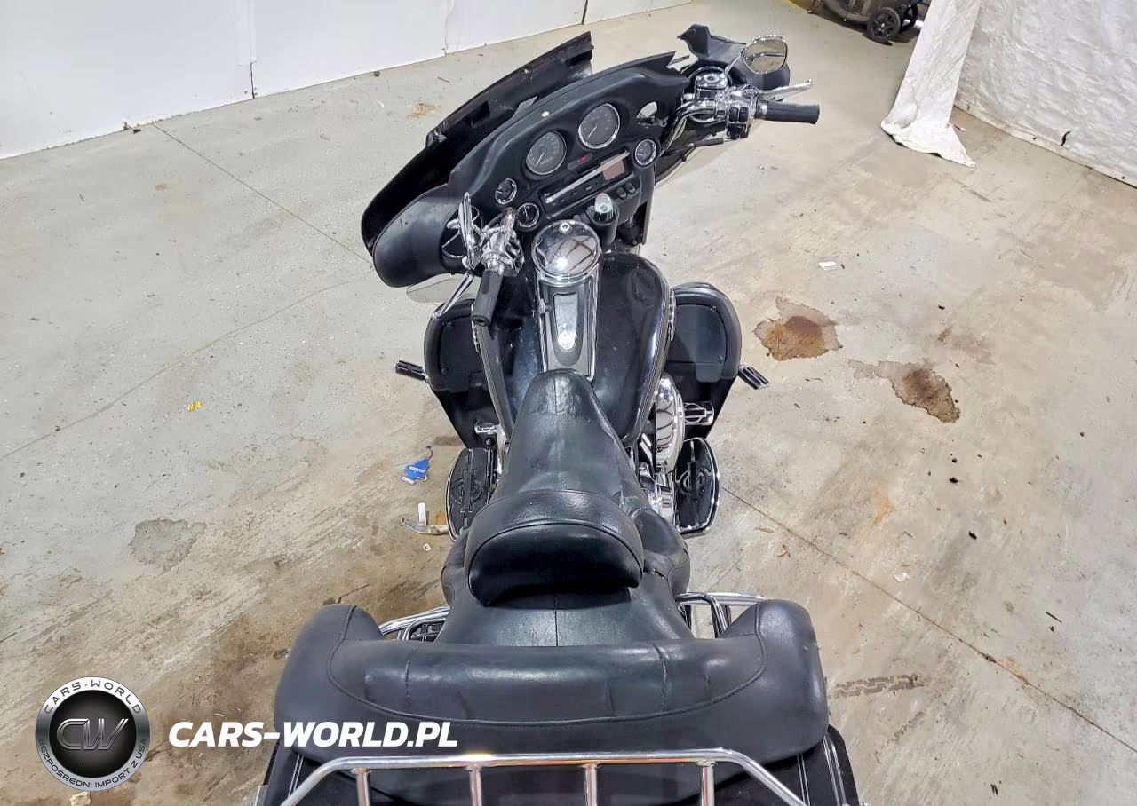 2005 Harley-Davidson Flhtcui VIN:1HD1FCW1X5Y640440 - 6
