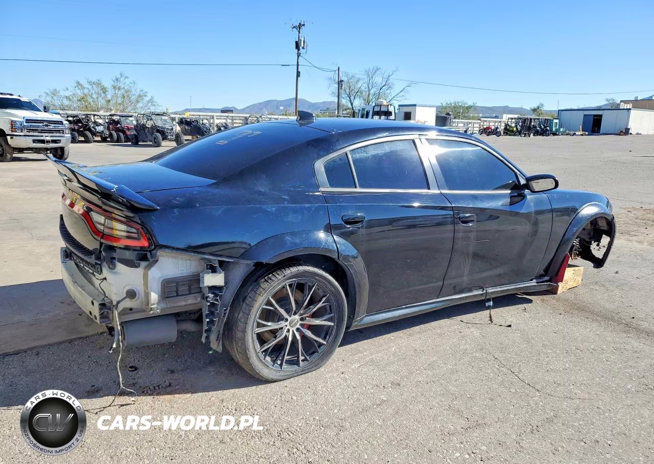 2019 Dodge Charger Scat Pack VIN:2C3CDXGJ9KH592347 - 3