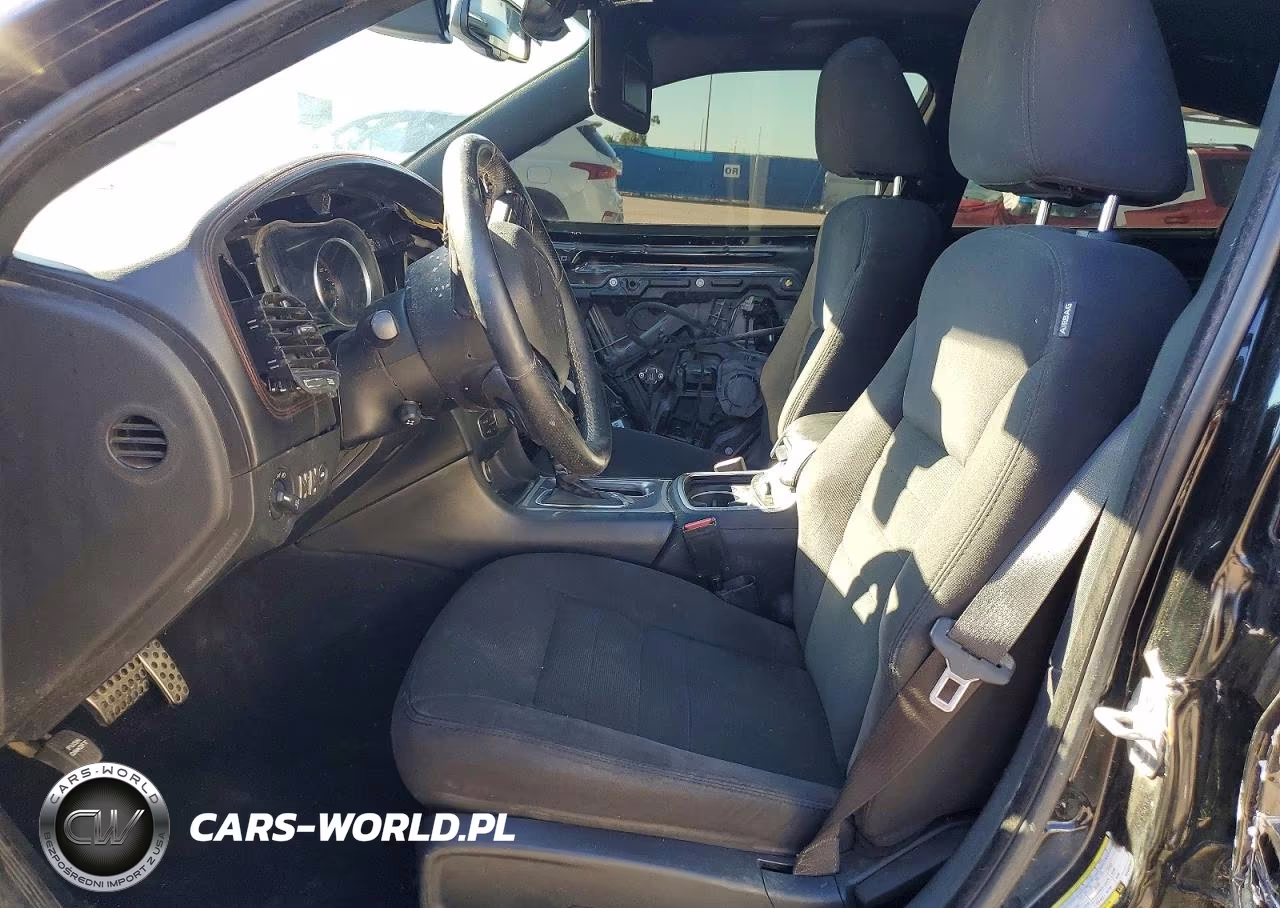 2019 Dodge Charger Scat Pack VIN:2C3CDXGJ9KH592347 - 7
