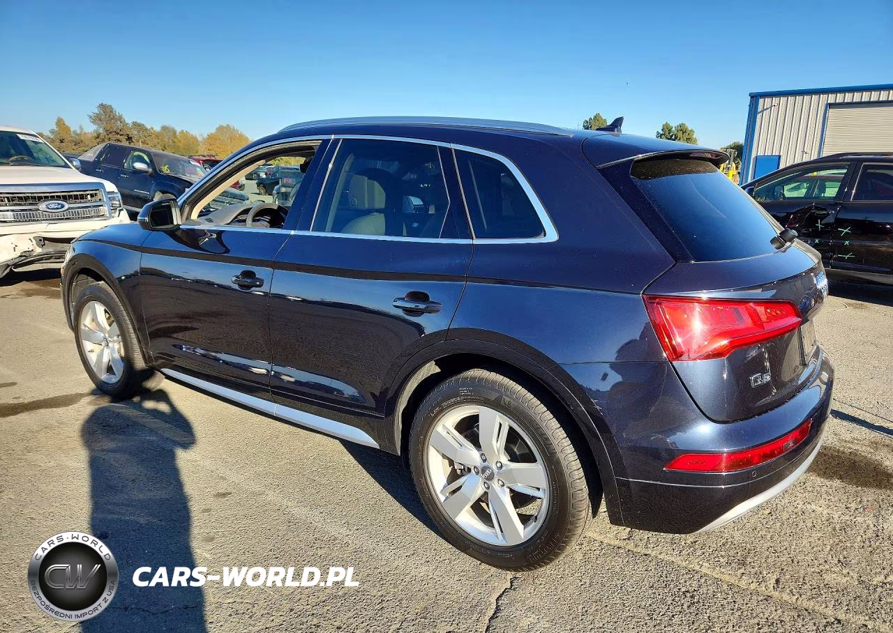 2018 Audi Q5 Premium Plus VIN:WA1BNAFY3J2053451 - 2