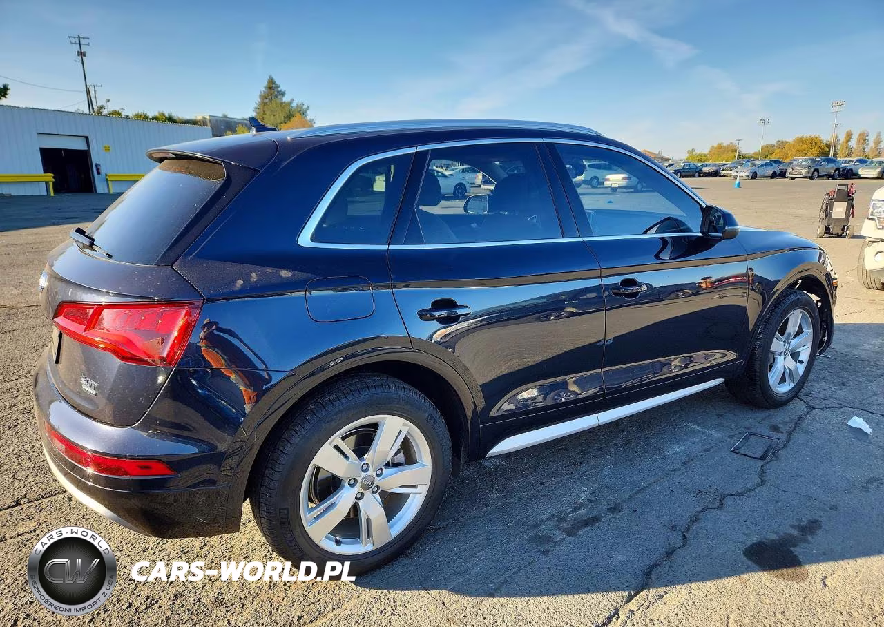 2018 Audi Q5 Premium Plus VIN:WA1BNAFY3J2053451 - 3
