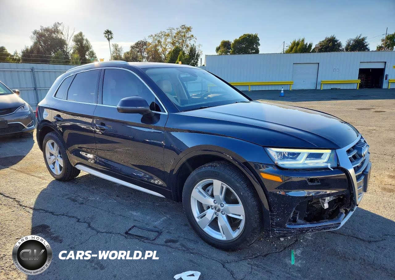 2018 Audi Q5 Premium Plus VIN:WA1BNAFY3J2053451 - 4