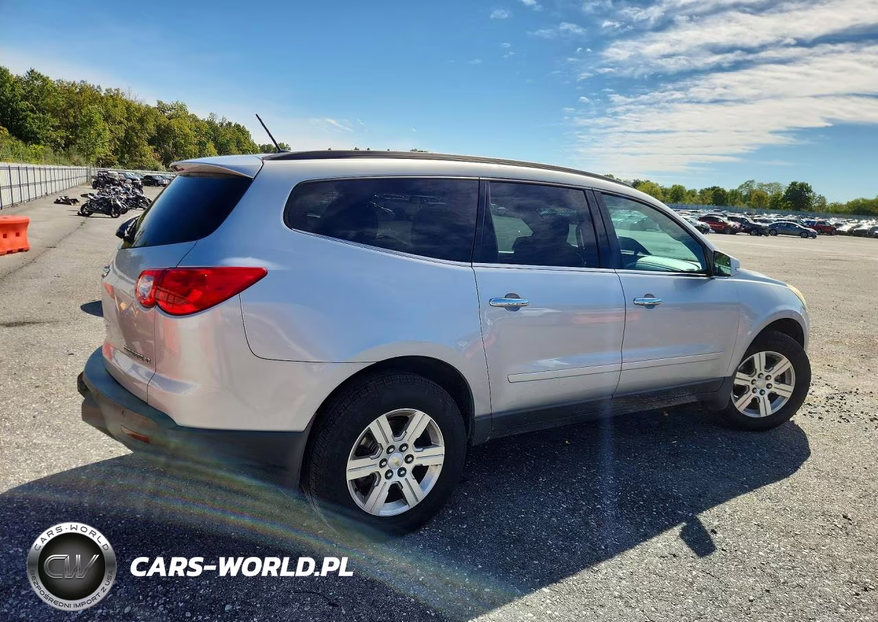 2012 Chevrolet Traverse Lt VIN:1GNKVGED0CJ119610 - 3