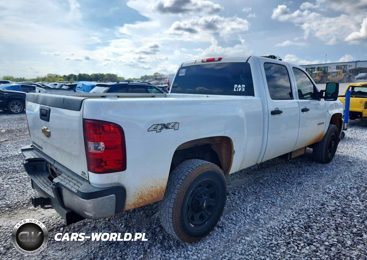 2014 Chevrolet Silverado K3500 VIN:1GC4KZC86EF162396 - 3