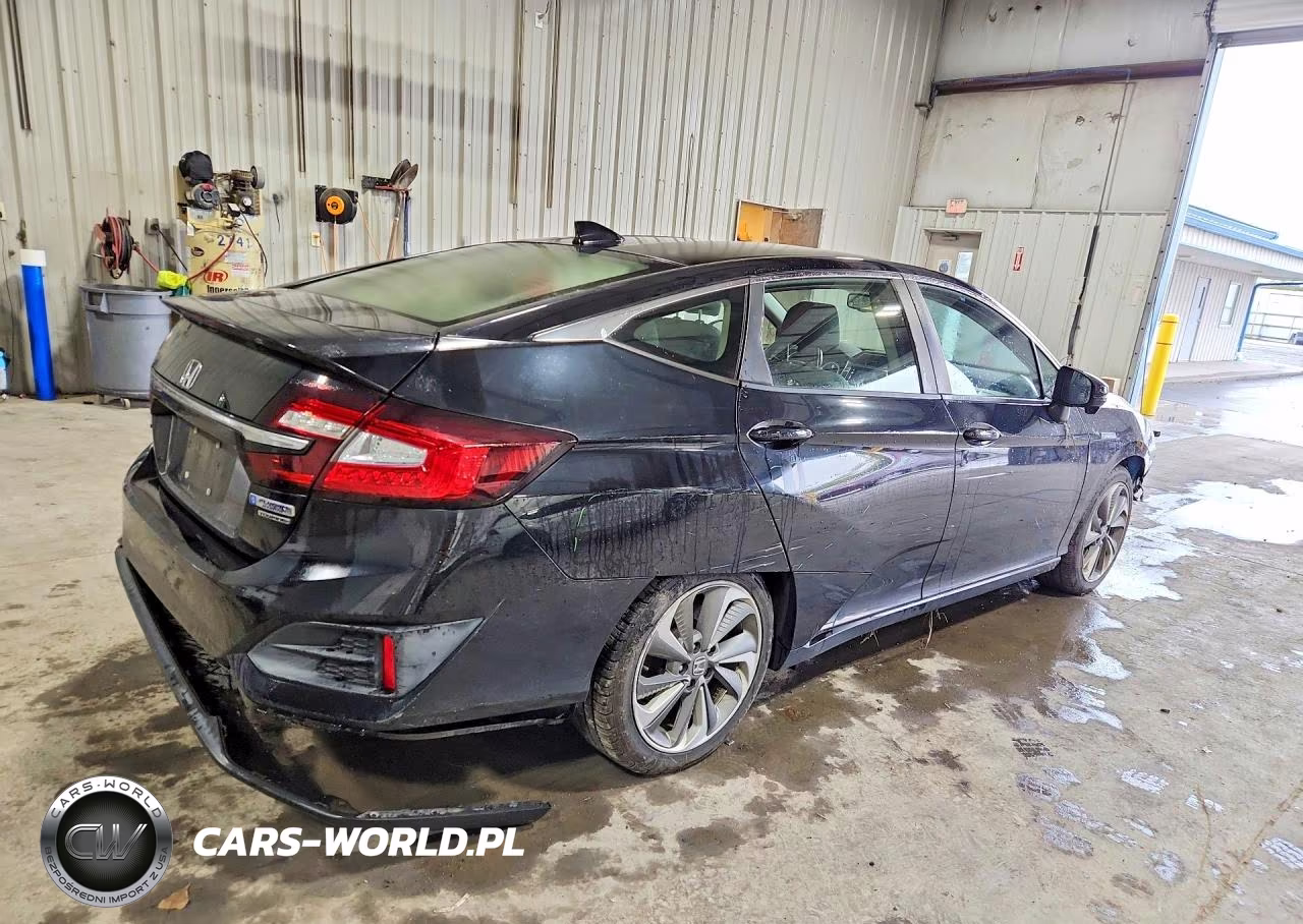 2018 Honda Clarity Touring VIN:JHMZC5F30JC012676 - 3