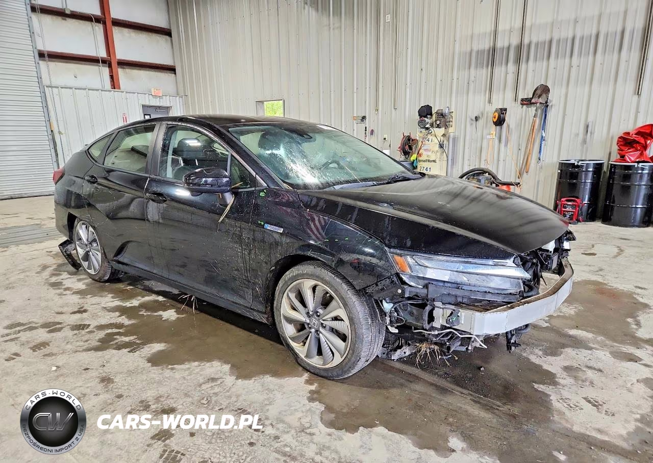 2018 Honda Clarity Touring VIN:JHMZC5F30JC012676 - 4