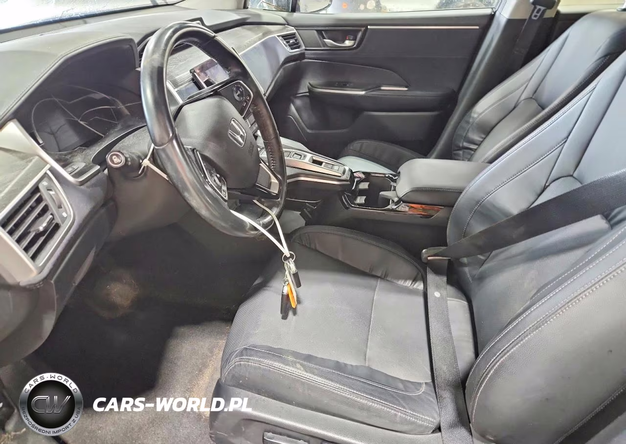 2018 Honda Clarity Touring VIN:JHMZC5F30JC012676 - 7