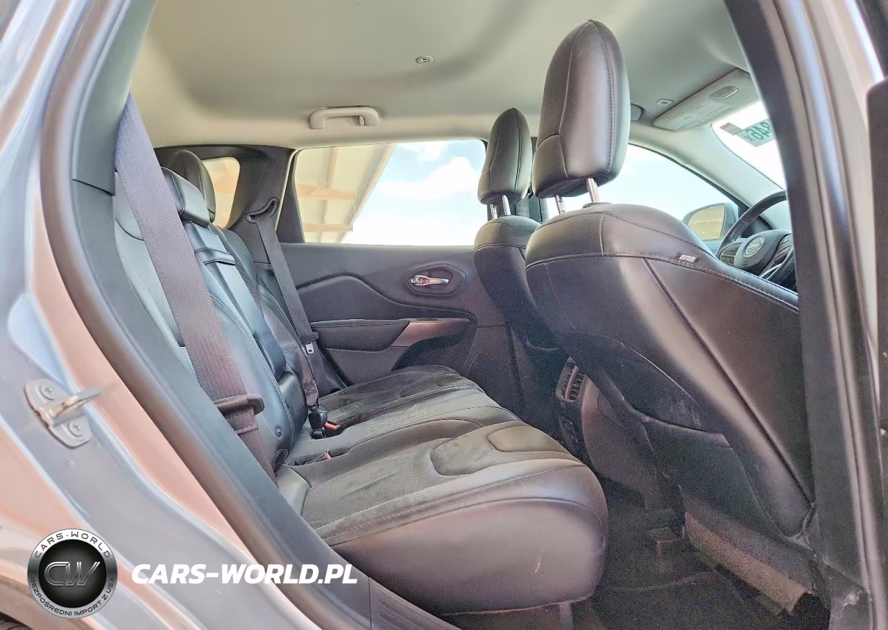 2019 Jeep Cherokee Limited VIN:1C4PJMDX8KD397236 - 10