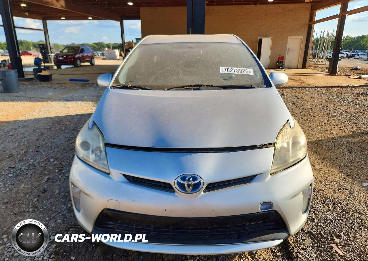 2015 Toyota Prius Two VIN:JTDKN3DUXF0439773 - 5