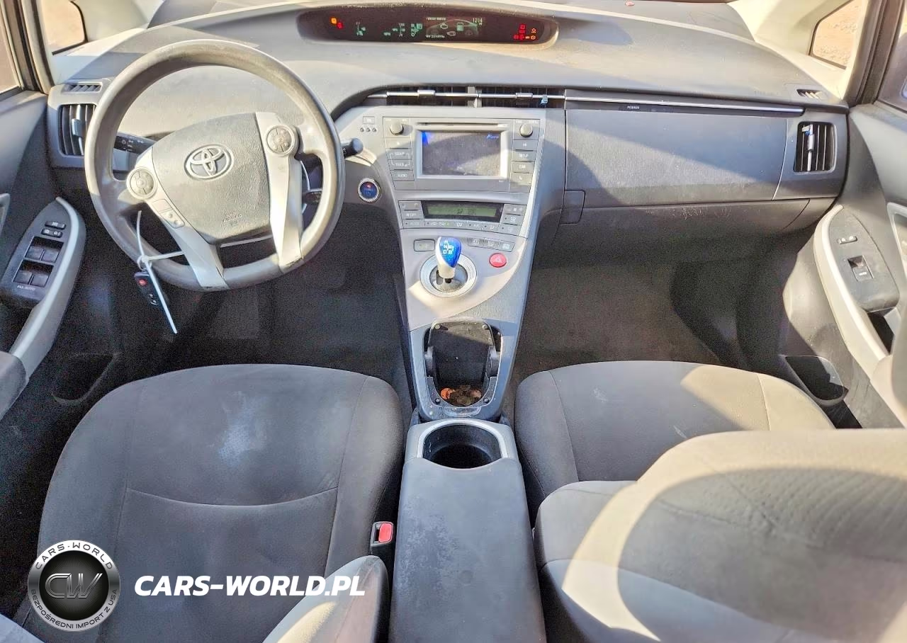 2015 Toyota Prius Two VIN:JTDKN3DUXF0439773 - 8
