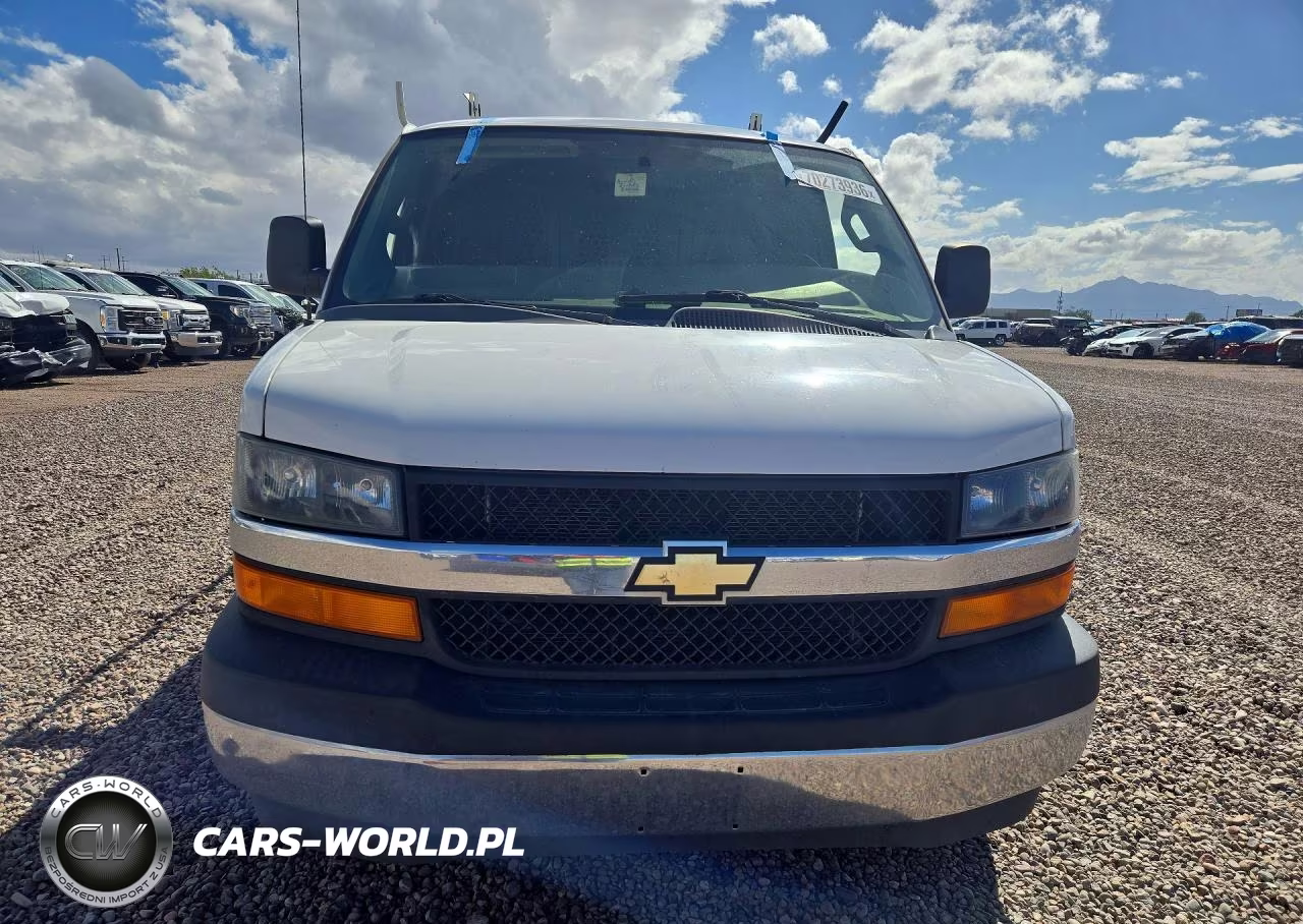 2019 Chevrolet Express G2500 VIN:1GCWGAFG7K1251384 - 5