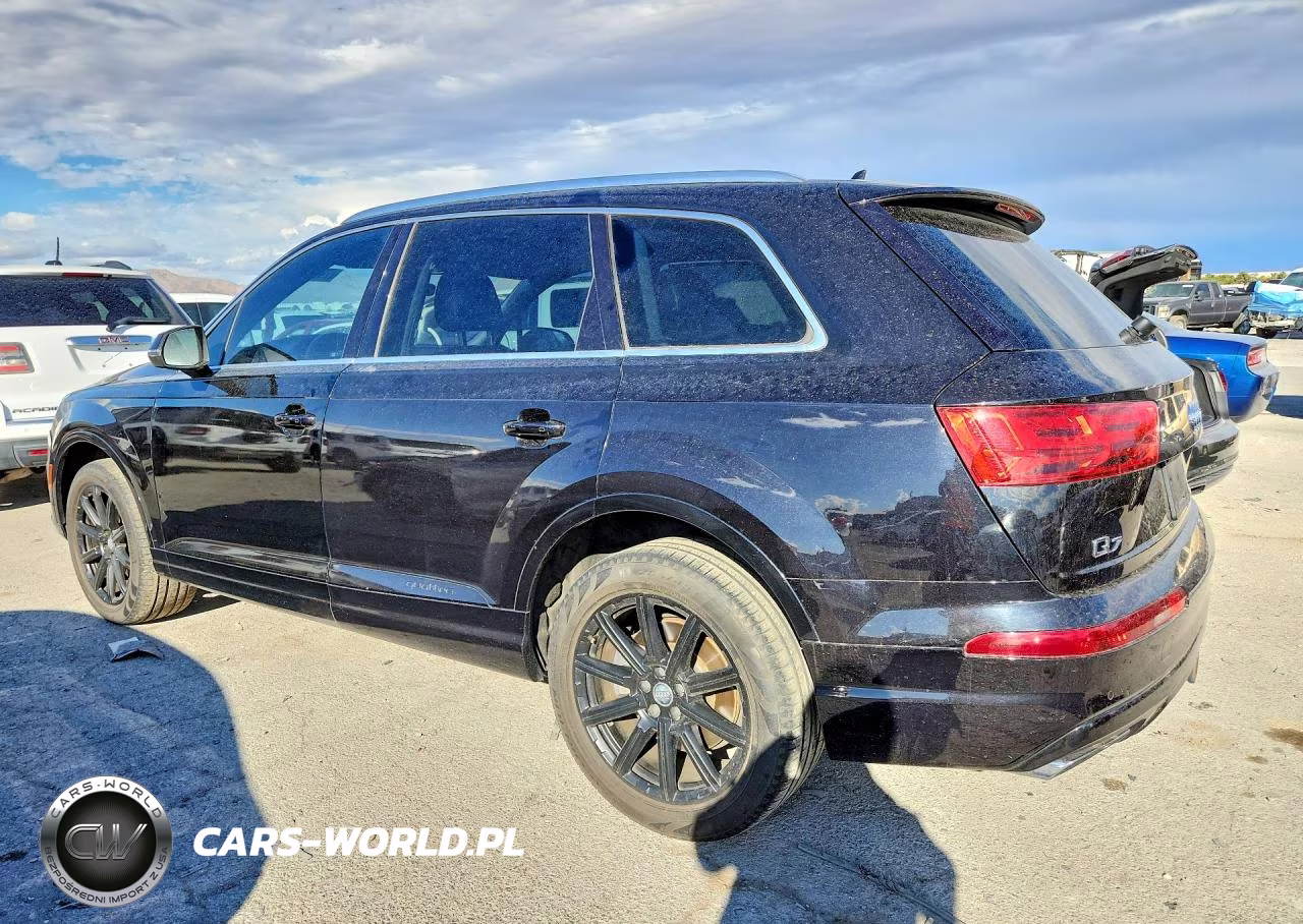 2017 Audi Q7 Premium Plus VIN:WA1LAAF79HD000453 - 2