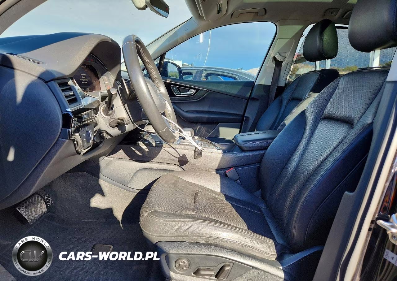 2017 Audi Q7 Premium Plus VIN:WA1LAAF79HD000453 - 7