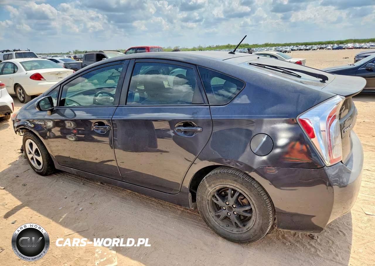 2013 Toyota Prius Two VIN:JTDKN3DU4D1634212 - 2