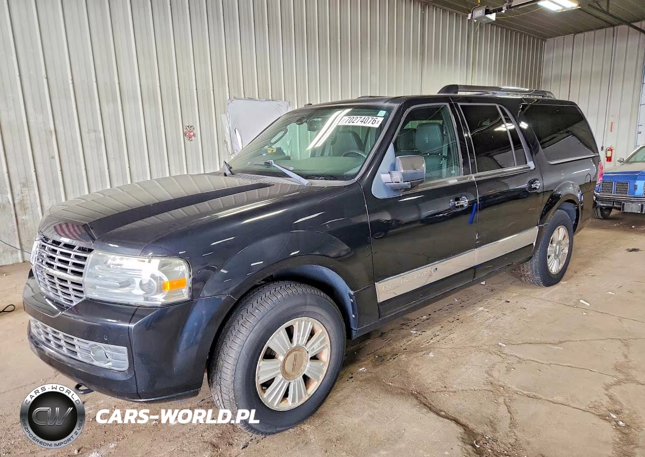 2011 Lincoln Navigator L