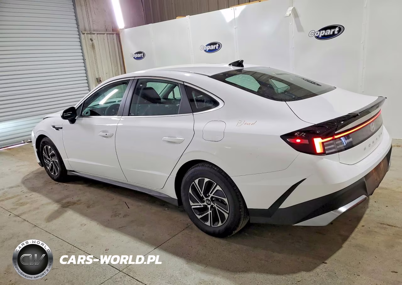 2026 Hyundai Sonata Hybrid Blue VIN:KMHL24JJXTA180913 - 2