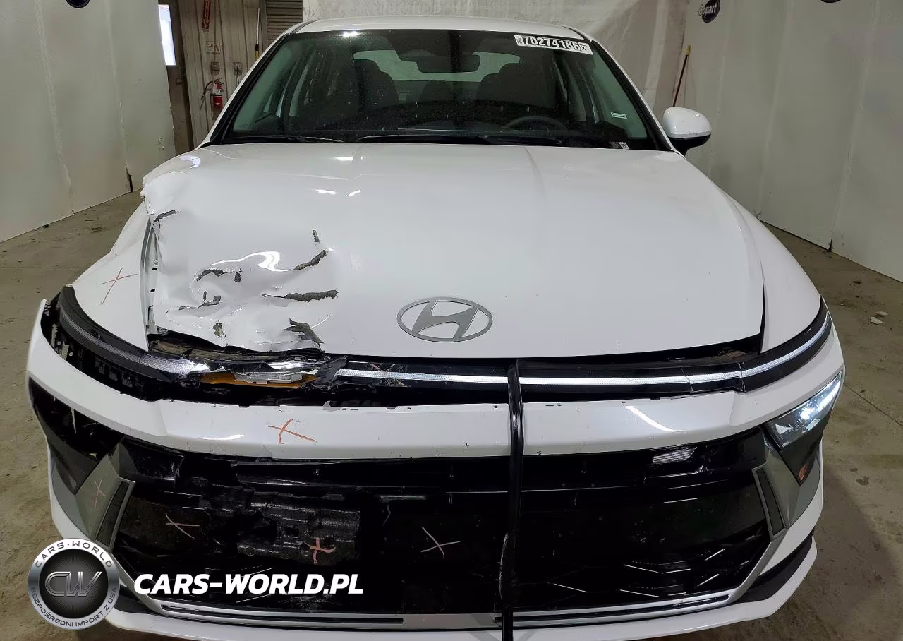 2026 Hyundai Sonata Hybrid Blue VIN:KMHL24JJXTA180913 - 5