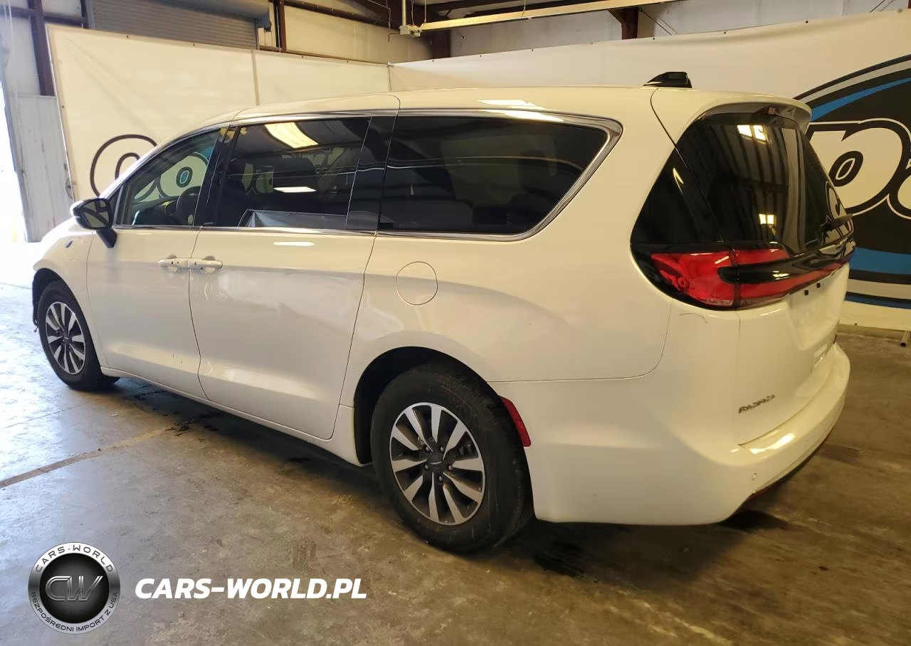 2024 Chrysler Pacifica Hybrid Select VIN:2C4RC1S76RR117745 - 2