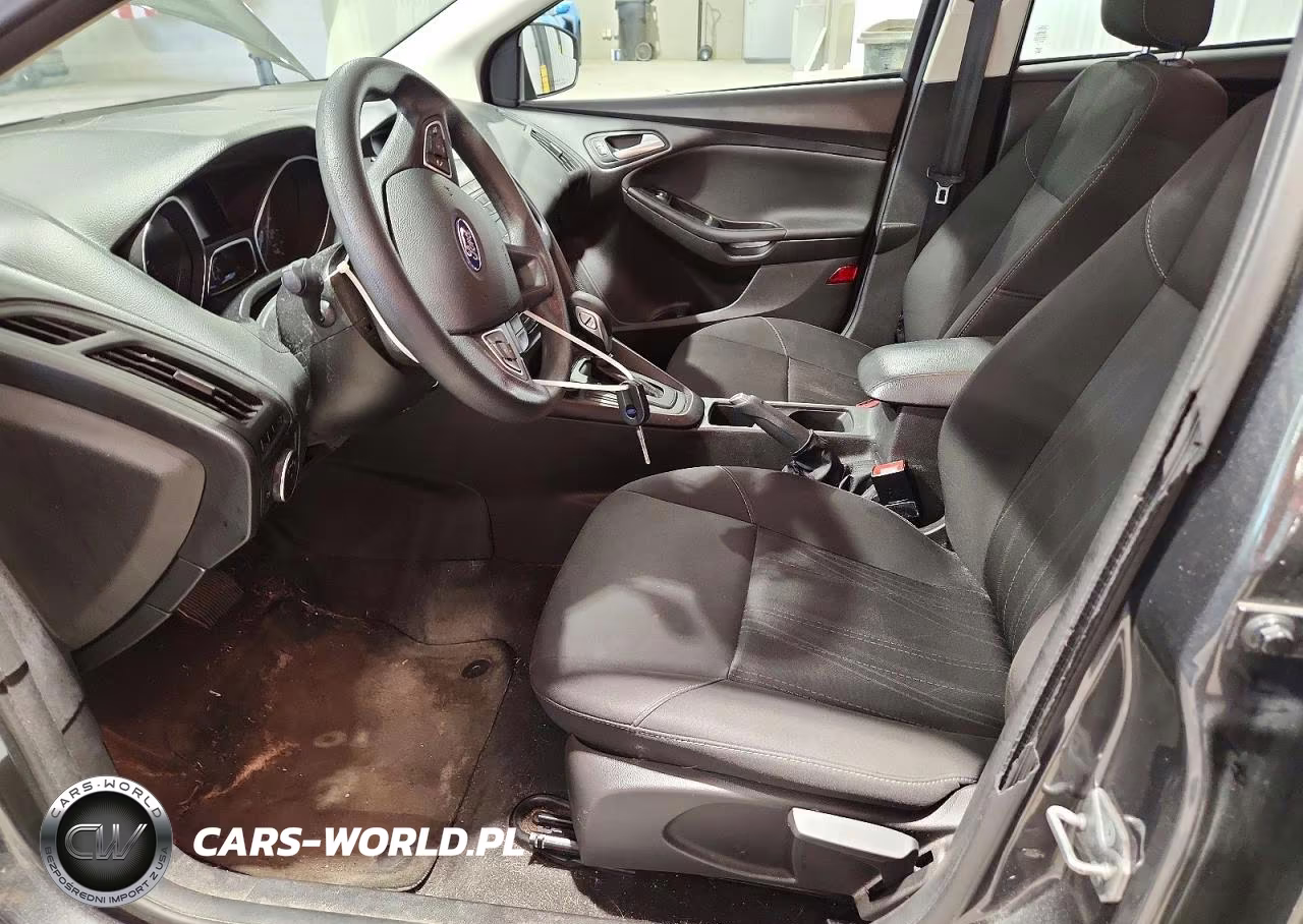 2018 Ford Focus Se VIN:1FADP3K22JL315627 - 7