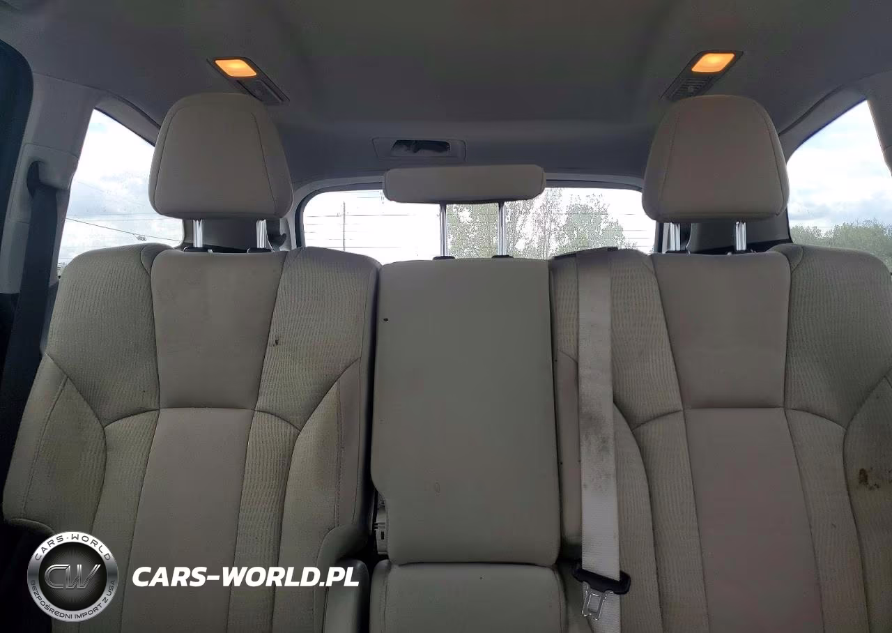 2019 Subaru Ascent Premium VIN:4S4WMACD3K3402997 - 10